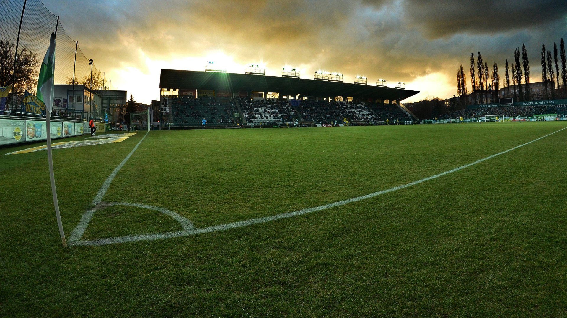 ŽIVĚ: Tisková konference ke stadionu