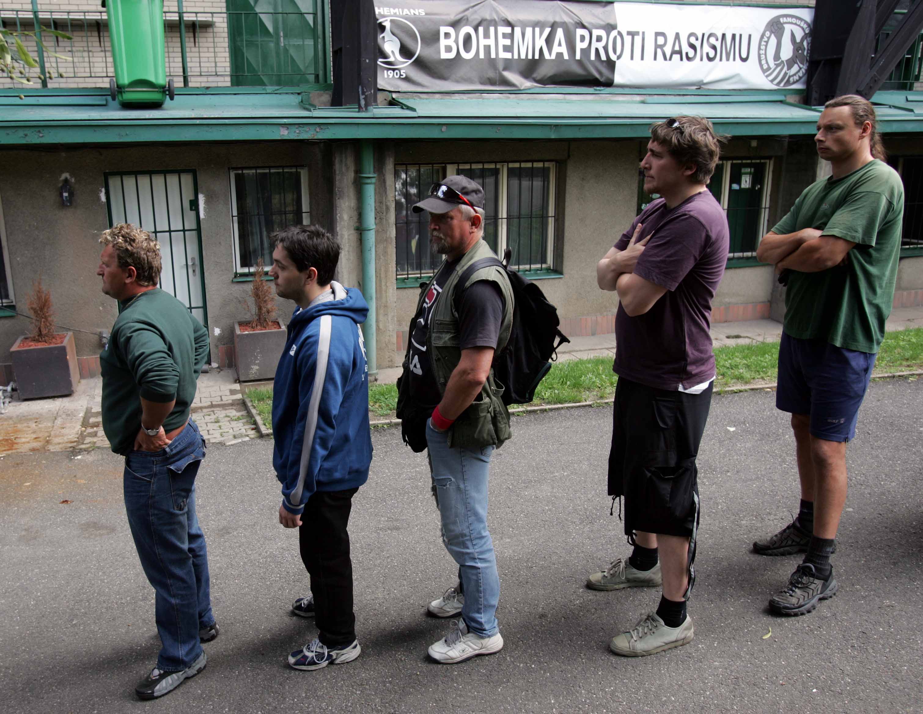 Permanentky jsou stále v prodeji