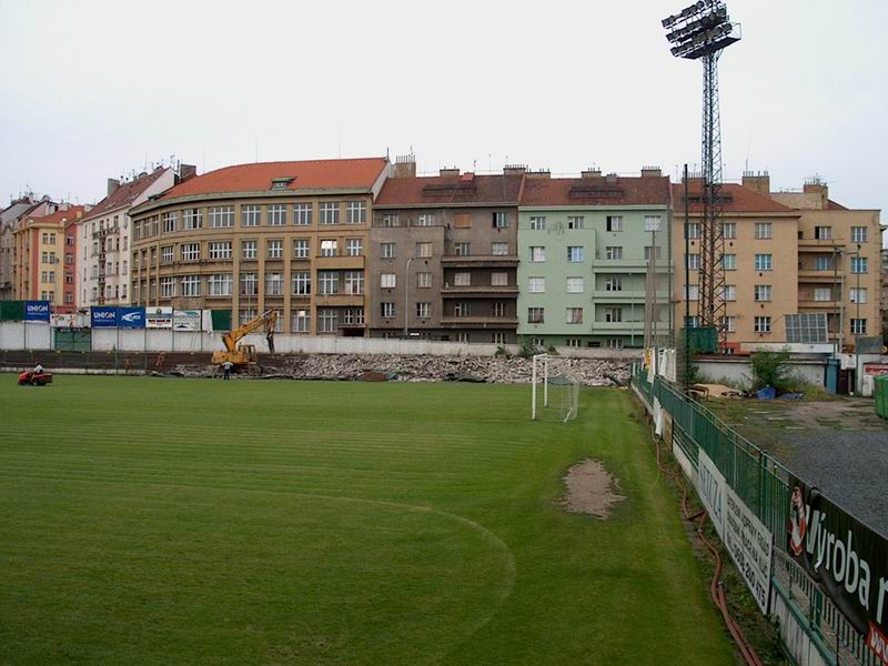 Bauliche Maßnahme auf dem Bohemians-Stadion